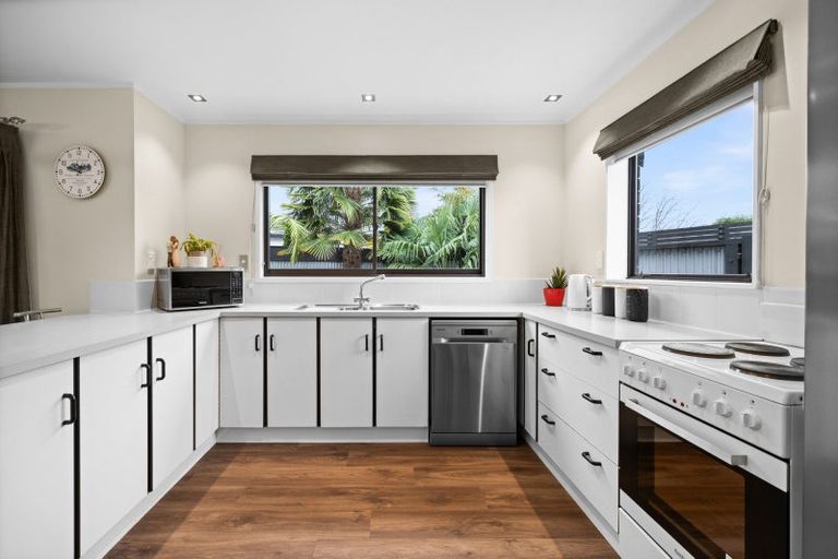 Photo of property in 129 Auckland Road, Greenmeadows, Napier, 4112