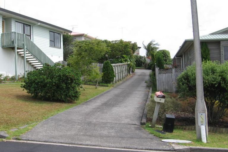 Photo of property in 5 Tern Place, Unsworth Heights, Auckland, 0632