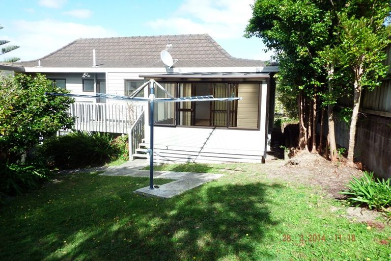 Photo of property in 1/125 Thelma Crescent, Torbay, Auckland, 0630