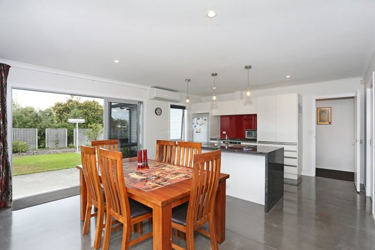 Photo of property in 25 Poplar Grove, Feilding, 4702