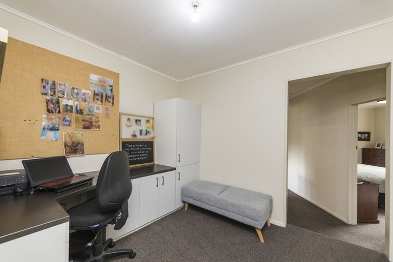 Photo of property in 12 Prince Street, Feilding, 4702