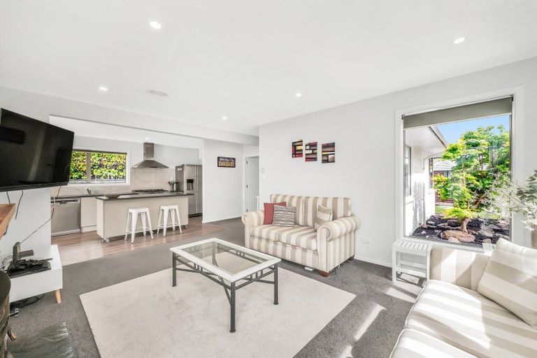 Photo of property in 17 Pahau Place, Cracroft, Christchurch, 8025