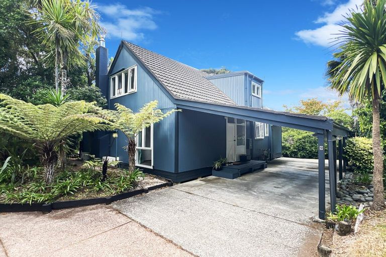 Photo of property in 9 Brownie Road, Laingholm, Auckland, 0604