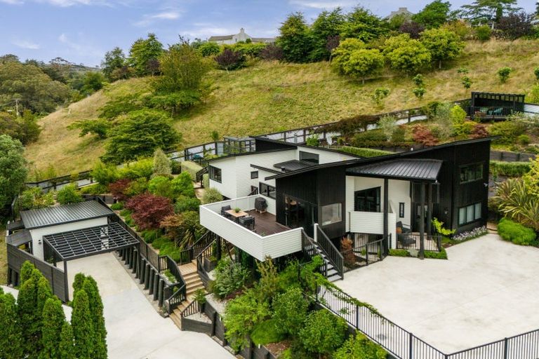 Photo of property in 120 Tauroa Road, Havelock North, 4130