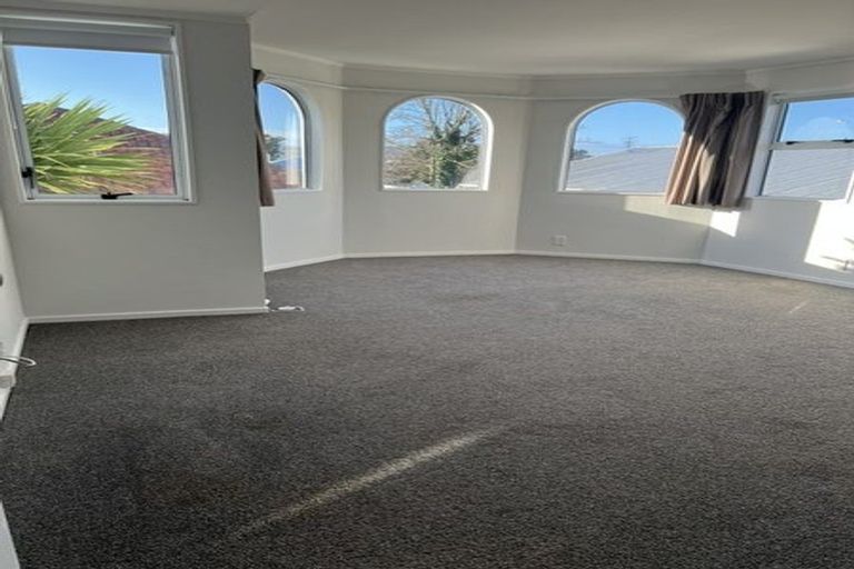 Photo of property in 38 Kings Crescent, Hutt Central, Lower Hutt, 5010