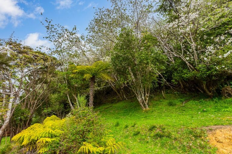Photo of property in 18 Dover Road, Wainuiomata, Lower Hutt, 5014