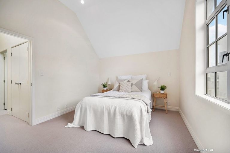 Photo of property in 5 Murphy Street, Thorndon, Wellington, 6011