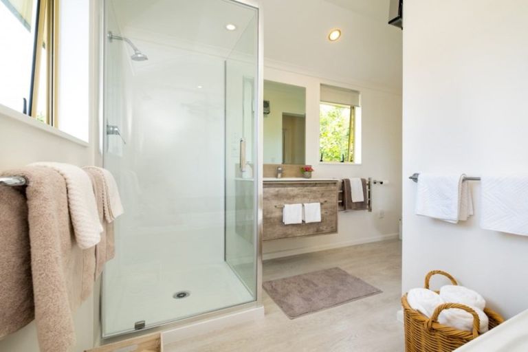 Photo of property in 17 Gillean Street, Havelock North, 4130