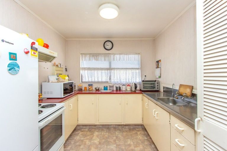 Photo of property in 296 Malfroy Road, Pomare, Rotorua, 3015