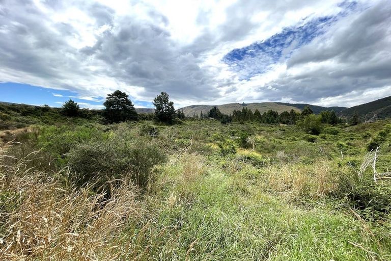 Photo of property in 44 Rongahere Road, Beaumont, Lawrence, 9591