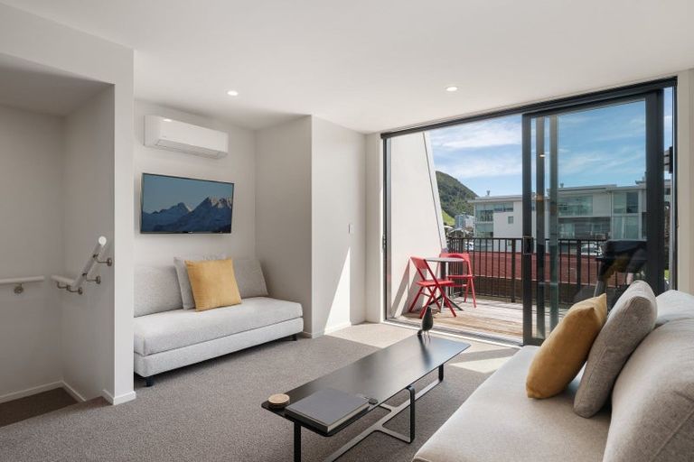 Photo of property in 4/17 Victoria Road, Mount Maunganui, 3116