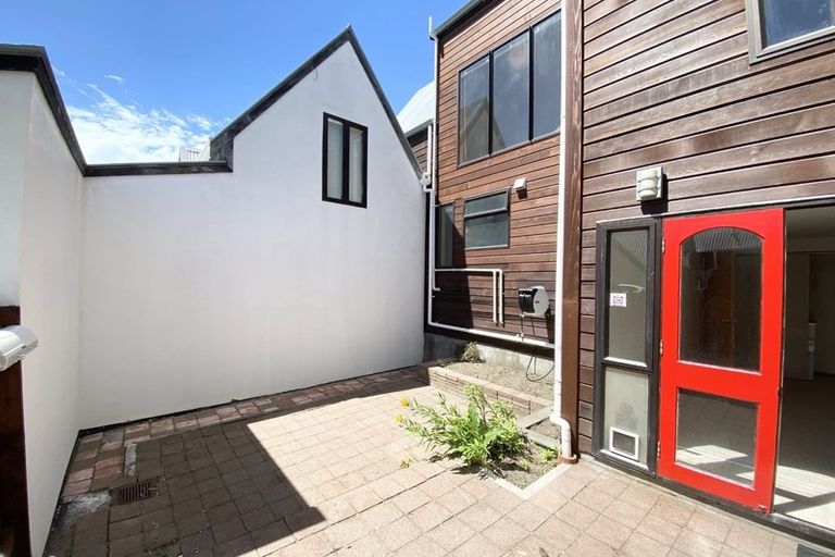 Photo of property in 94 Majoribanks Street, Mount Victoria, Wellington, 6011