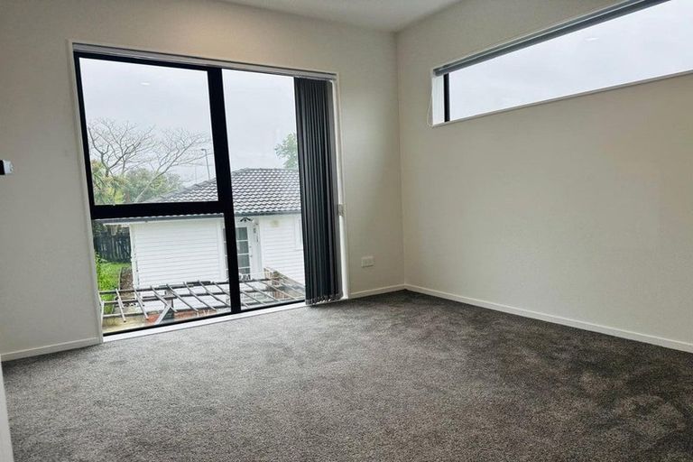 Photo of property in 8c Hobart Crescent, Wattle Downs, Auckland, 2103