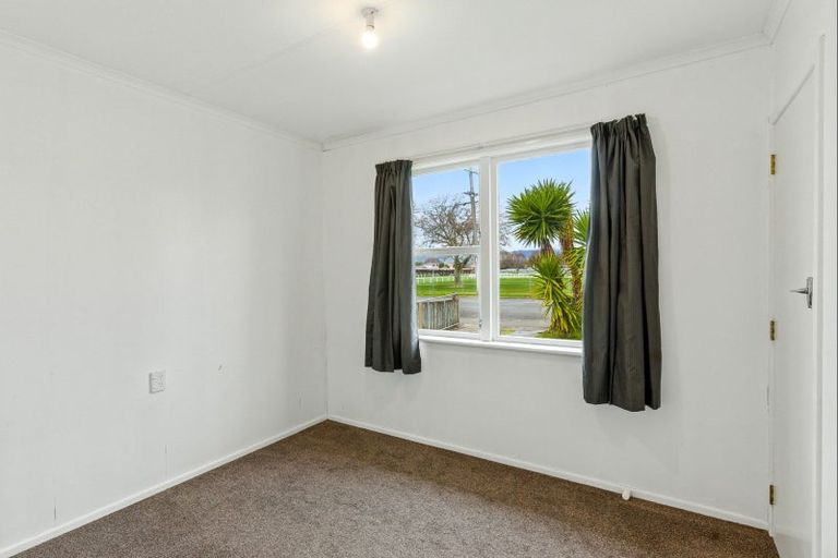 Photo of property in 2 Collingwood Street, Levin, 5510