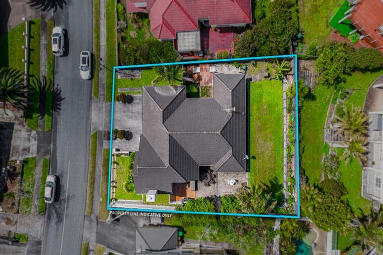 Photo of property in 30 Hogarth Rise, West Harbour, Auckland, 0618