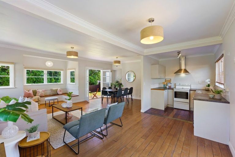 Photo of property in 41a Tiromoana Road, Raumati South, Paraparaumu, 5032