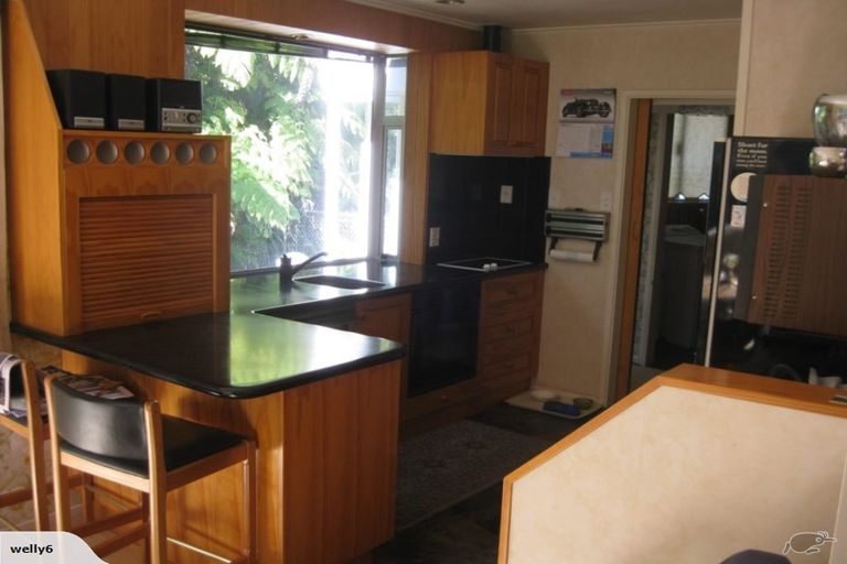 Photo of property in 17 Holly Grove, Maungaraki, Lower Hutt, 5010