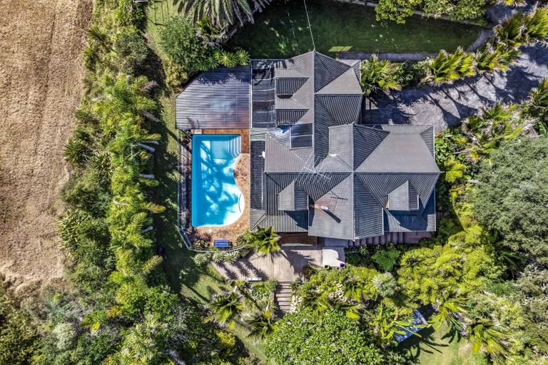 Photo of property in 287 Glenvar Road, Long Bay, Auckland, 0630