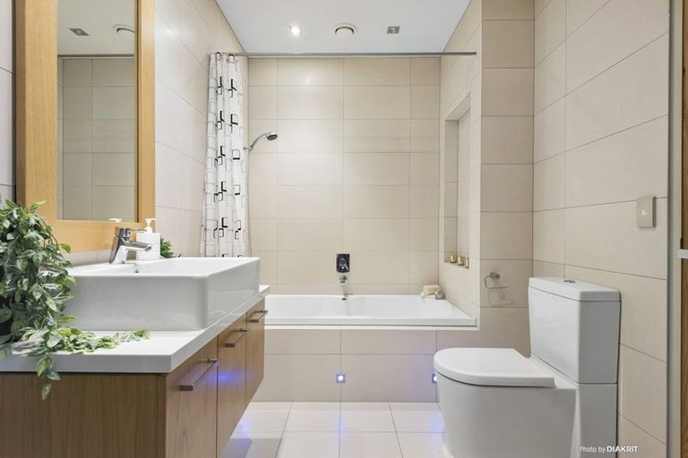 Photo of property in Chaffers Dock, 102/22 Herd Street, Te Aro, Wellington, 6011