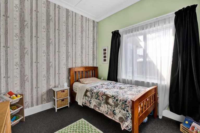 Photo of property in 37 Dixon Avenue, Hawera, 4610