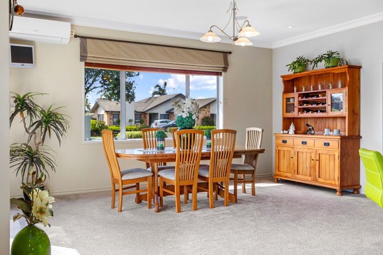 Photo of property in 1 Saratoga Court, Papamoa Beach, Papamoa, 3118