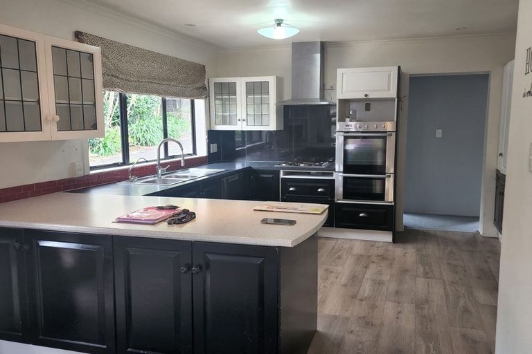 Photo of property in 196 Main Road South, Raumati South, Paraparaumu, 5032