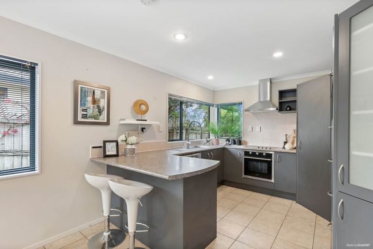 Photo of property in 30 Coventry Way, Long Bay, Auckland, 0630
