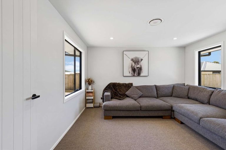 Photo of property in 38 George Fyfe Way, Wakefield, 7025