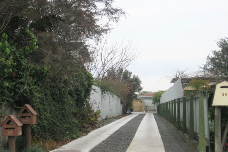 Photo of property in 24 Howard Road, Taradale, Napier, 4112