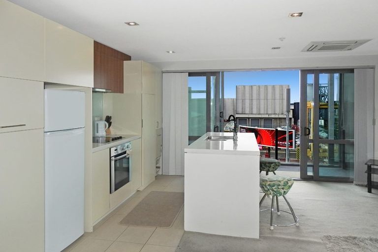 Photo of property in The Docks Apartments, 321/6 Dockside Lane, Auckland Central, Auckland, 1010