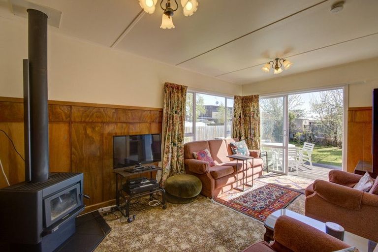 Photo of property in 14 Broadway Avenue, Waikuku Beach, 7473