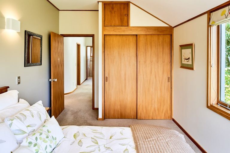 Photo of property in 5 Ngaio Street, Eastbourne, Lower Hutt, 5013