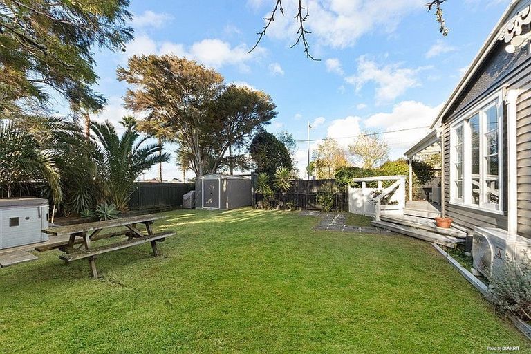 Photo of property in 78 Swanson Road, Henderson, Auckland, 0610