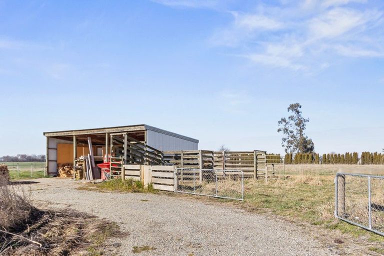 Photo of property in 8 Arowhenua Station Road, Kerrytown, Timaru, 7973