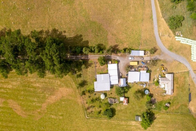 Photo of property in 2532 Lake Ferry Road, Pirinoa, Featherston, 5772