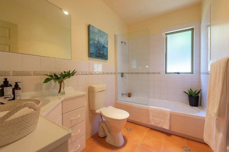Photo of property in 149 Eskdale Road, Papakowhai, Porirua, 5024