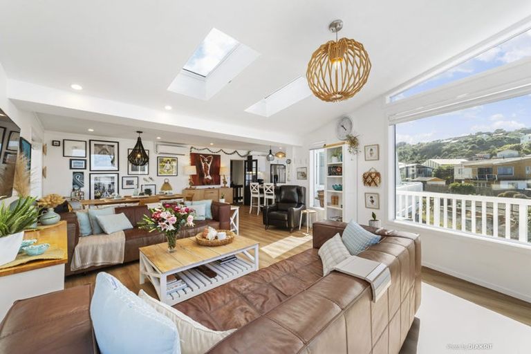 Photo of property in 68 Owhiro Bay Parade, Owhiro Bay, Wellington, 6023