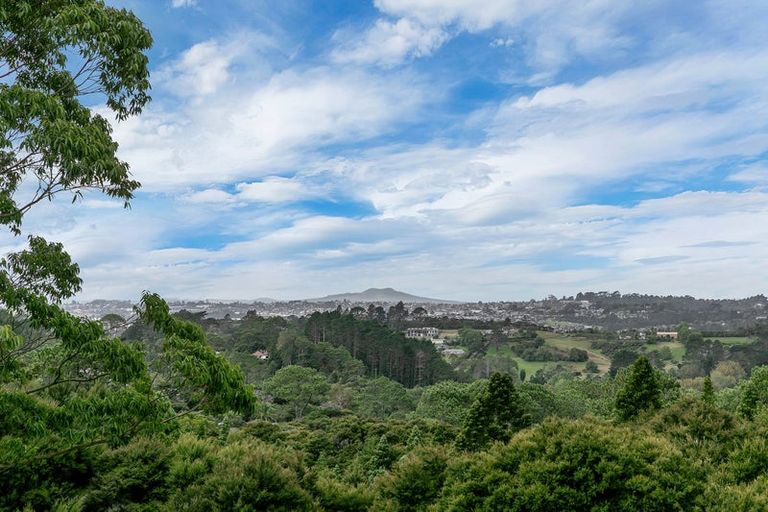 Photo of property in 355 Ridge Road, Paremoremo, Albany, 0793