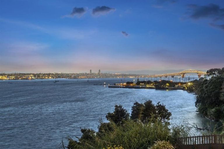 Photo of property in 31a Norwood Road, Bayswater, Auckland, 0622