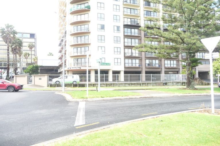 Photo of property in The Rennaissance, 14f/18 Ronwood Avenue, Manukau, Auckland, 2104