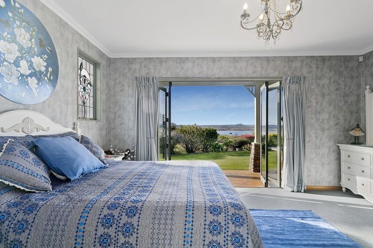 Photo of property in 35 Te Moenga Park, Acacia Bay, Taupo, 3330