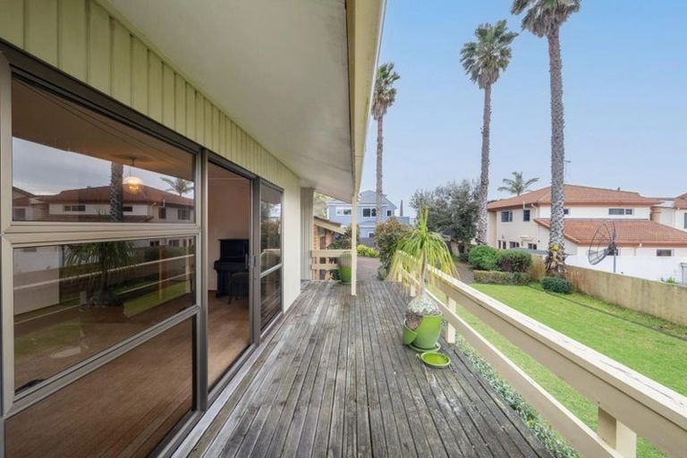 Photo of property in 22 Rogers Avenue, Eastern Beach, Auckland, 2012