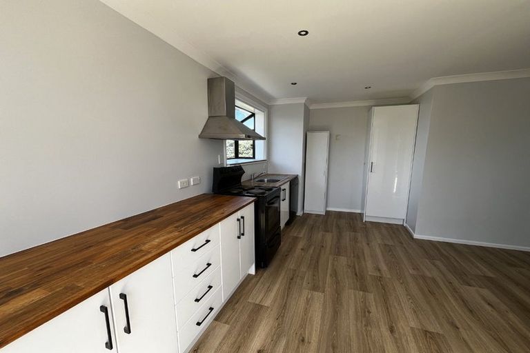 Photo of property in 25 Hiwi Crescent, Titahi Bay, Porirua, 5022