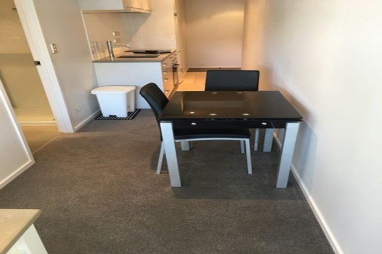 Photo of property in 2 Salford Place, Awapuni, Palmerston North, 4412