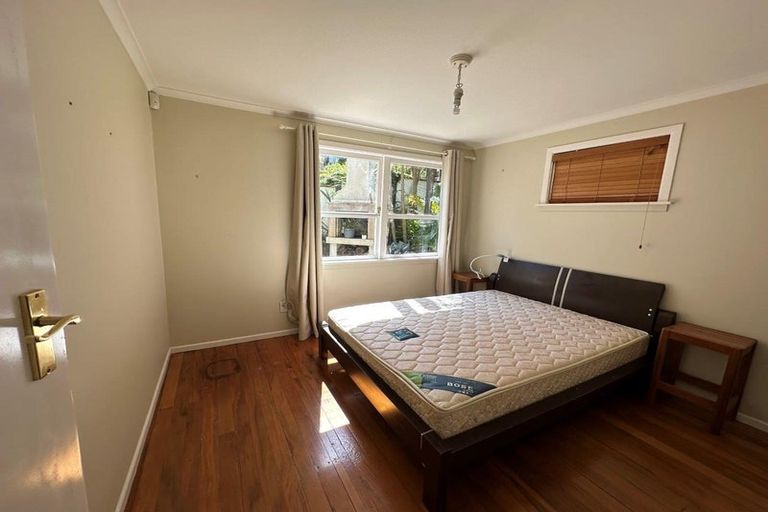 Photo of property in 22 Newhaven Terrace, Mairangi Bay, Auckland, 0630