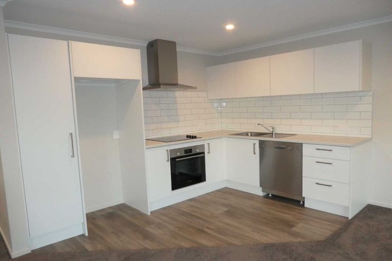 Photo of property in 48 Miromiro Street, Broomfield, Christchurch, 8042