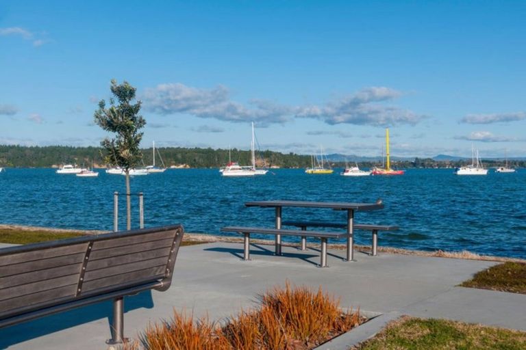 Photo of property in 84c Margaret Drive, Omokoroa, 3114