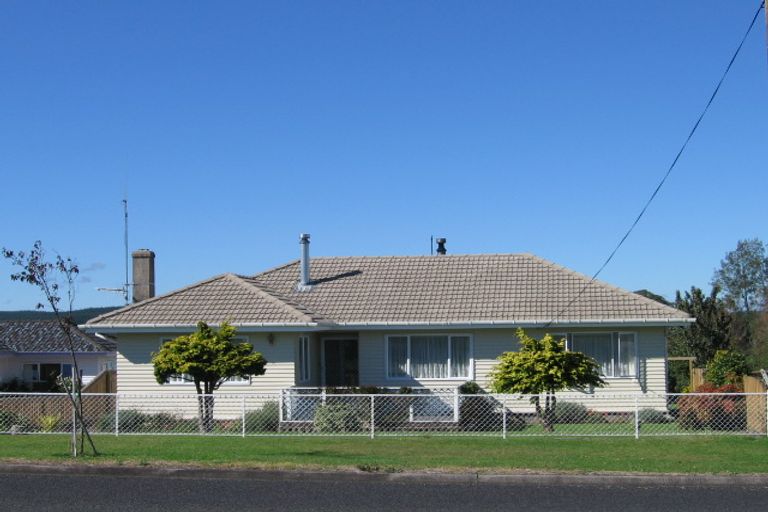 Photo of property in 41 Neal Street, Putaruru, 3411
