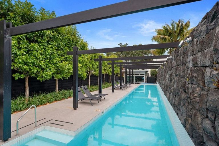 Photo of property in 15/258 Hurstmere Road, Takapuna, Auckland, 0622