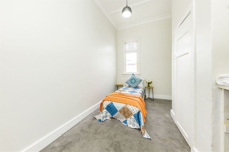 Photo of property in 2 Mckean Avenue, Manurewa, Auckland, 2102